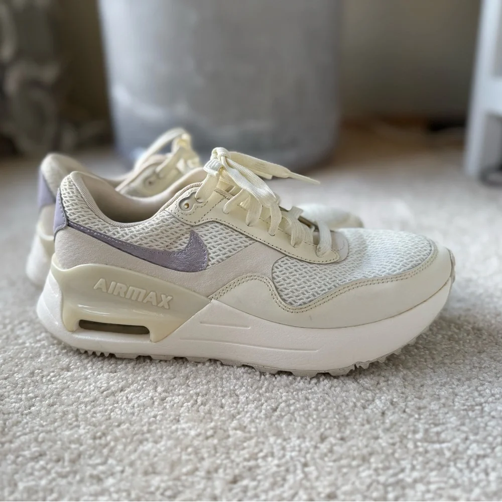 Women's Nike Air Max SYSTM Cream and Purple Sneakers SIZE 8 - Picture 4 of 11